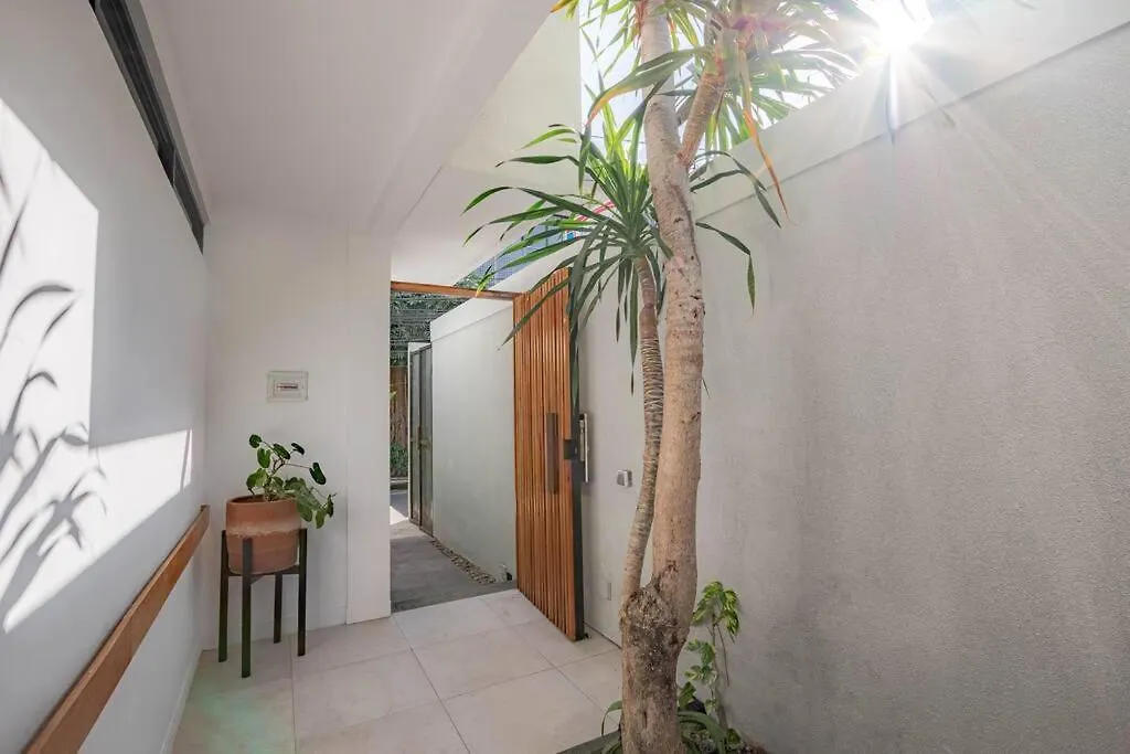 The Drupadi Apartments Town House Lola Seminyak