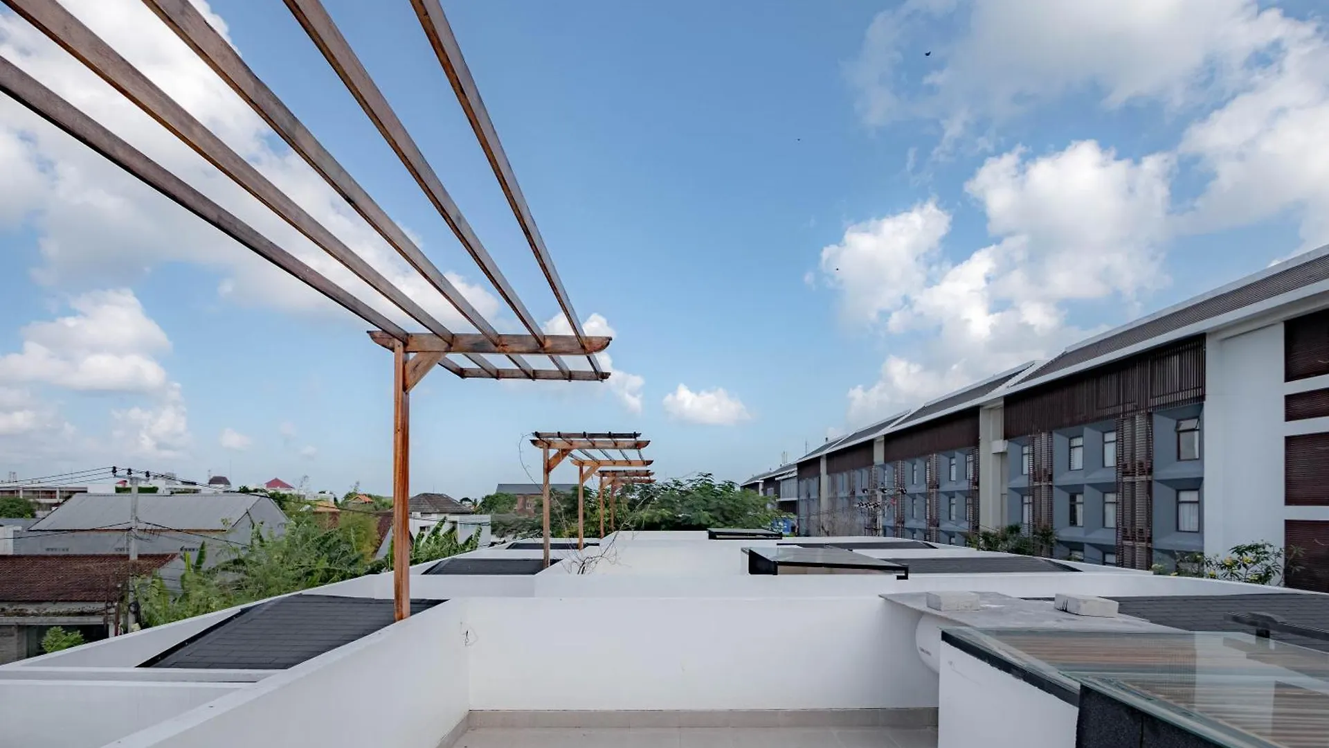 The Drupadi Apartments Town House Lola Seminyak